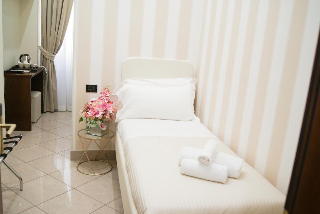 Monti 66 Hotel โรม ภายนอก รูปภาพ