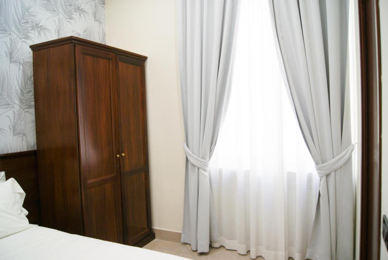 Monti 66 Hotel โรม ภายนอก รูปภาพ