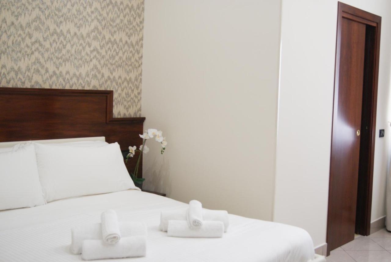 Monti 66 Hotel โรม ภายนอก รูปภาพ