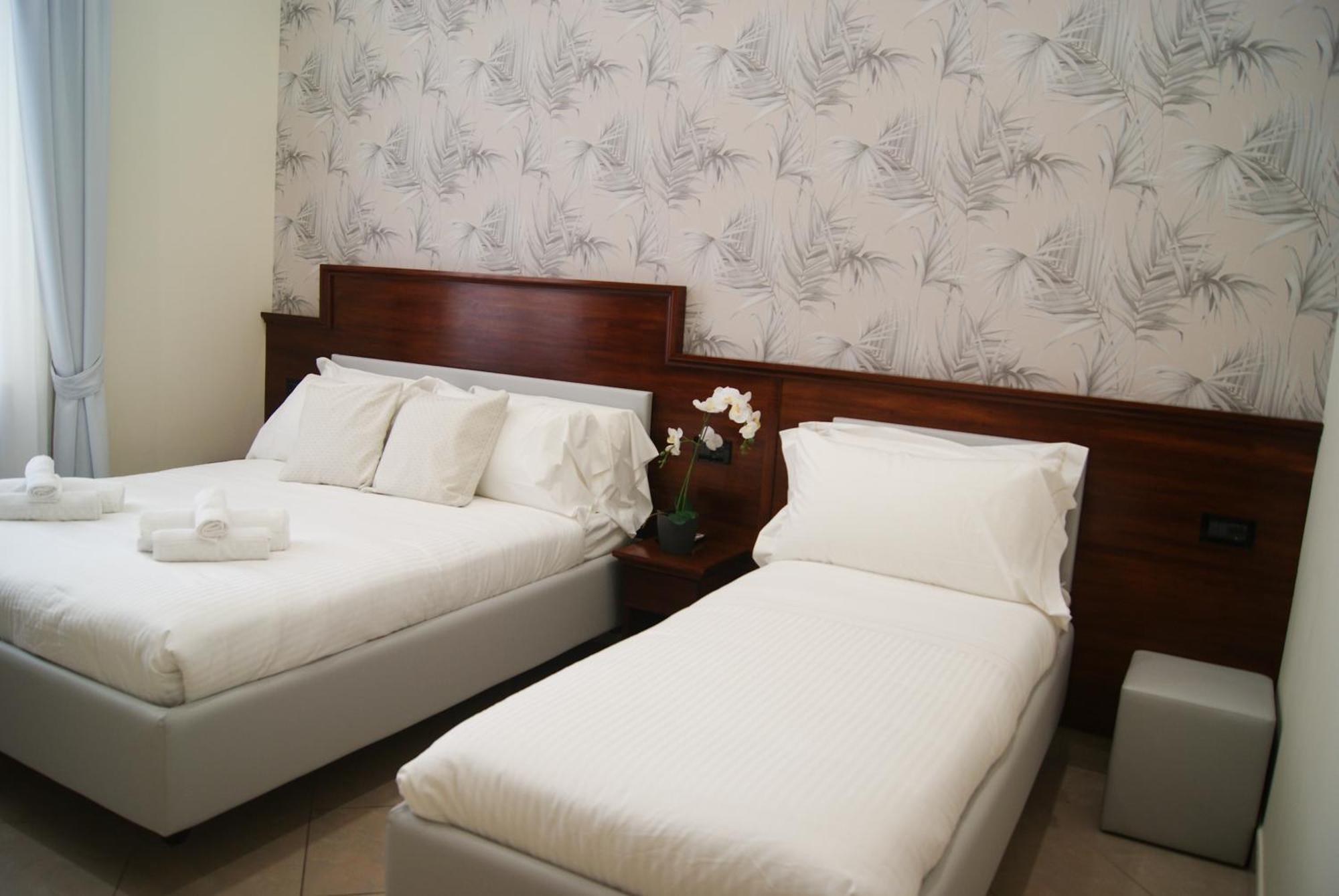 Monti 66 Hotel โรม ภายนอก รูปภาพ
